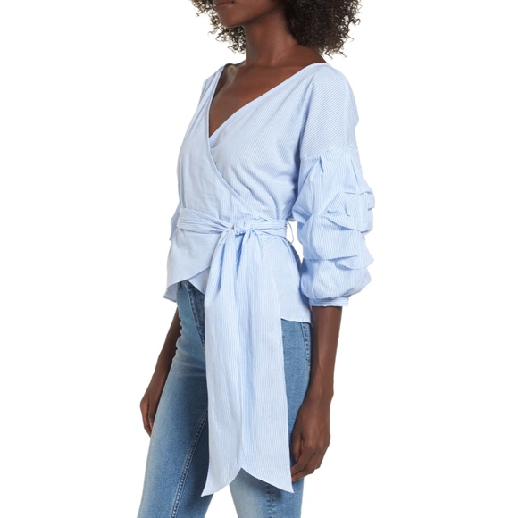 Socialite Bubble Sleeve Wrap Top (Size:L) - Picture 3 of 5